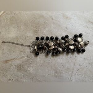 Elegant Black Beaded and Silver Accents Fashion Bracelet!
